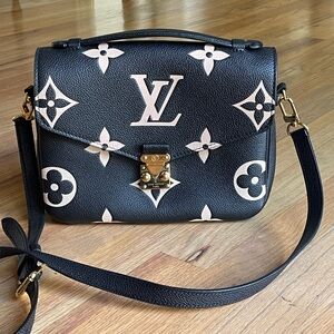 Shoulder bag Louis Vuitton Metis